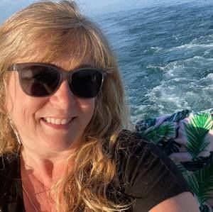 Meet your Posher, Eileen